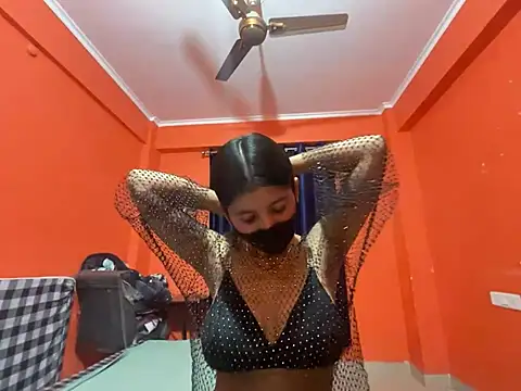 HOT HONEY10 online show from February 16, 1:29 pm