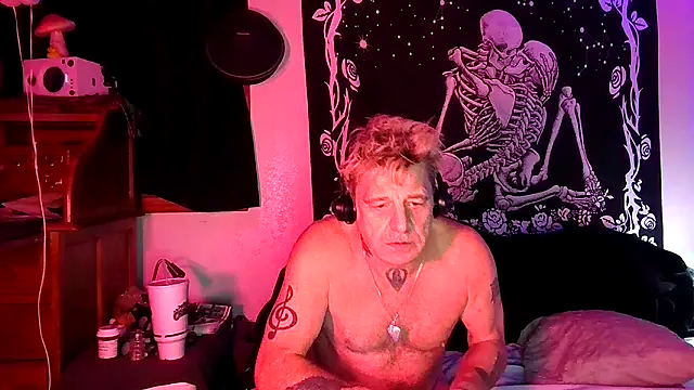 whitehole4bbc252 online show from April 21, 2:51 am