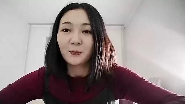 Lyndasilk online show from November 15, 2:13 pm