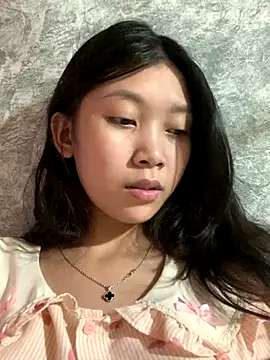 Snapshot of linh-lan1 chatting on October 12, 7:18 am linh-lan1 online show from October 12, 7:18 am