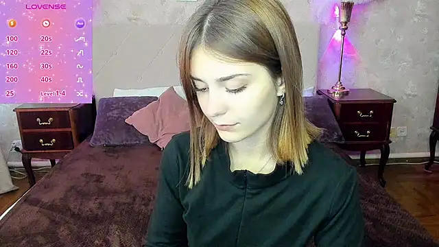 Snapshot of MargoChill chatting on October 17, 1:03 pm MargoChill online show from October 17, 1:03 pm