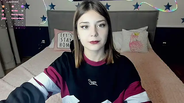 Snapshot of MargoChill chatting on November 6, 2:18 pm MargoChill online show from November 6, 2:18 pm