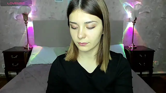 Snapshot of MargoChill chatting on December 1, 2:11 pm MargoChill online show from December 1, 2:11 pm