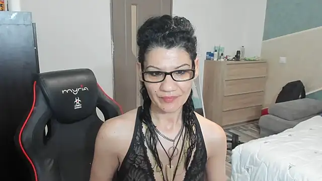 SweetSin40 online show from March 14, 9:09 pm