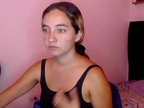 Snapshot of mandyy_petite chatting on November 13, 8:30 pm mandyy petite online show from November 13, 8:30 pm