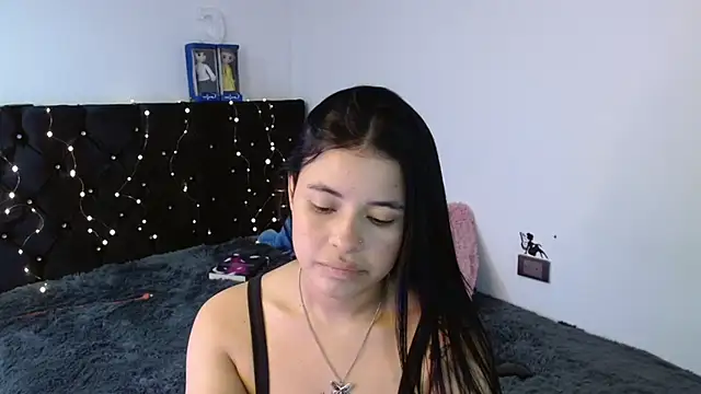 Snapshot of Megan_ve chatting on October 28, 1:42 am Megan ve online show from October 28, 1:42 am