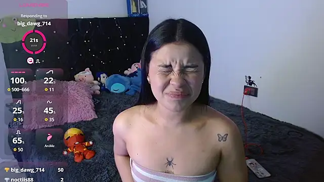 Snapshot of Megan_ve chatting on December 3, 2:19 am Megan ve online show from December 3, 2:19 am