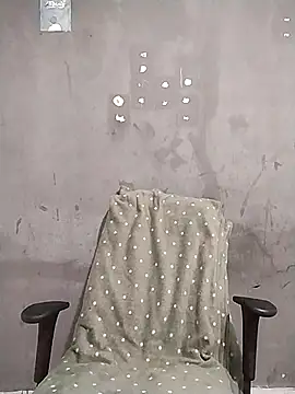 RuivoDotado24cm online show from February 23, 3:09 pm