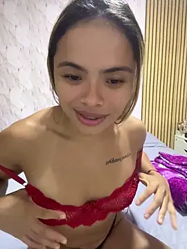 safadinhaquenteW online show from March 11, 6:47 pm