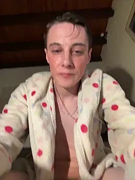 Snapshot of fresh-laD chatting on April 7, 11:48 pm fresh-laD online show from April 7, 11:48 pm