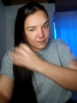 Snapshot of MilfBlonde_ chatting on October 16, 11:11 am MilfBlonde online show from October 16, 11:11 am