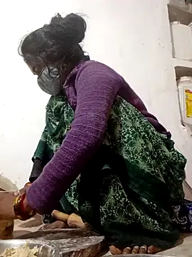 Snapshot of Rasiya_5 chatting on November 27, 1:51 am Rasiya 5 online show from November 27, 1:51 am