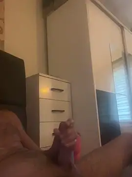 Snapshot of kaan-38 chatting on October 12, 12:37 pm kaan-38 online show from October 12, 12:37 pm