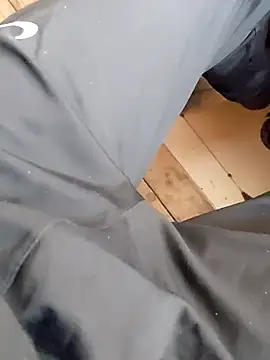 szabi1995 online show from November 15, 7:27 am