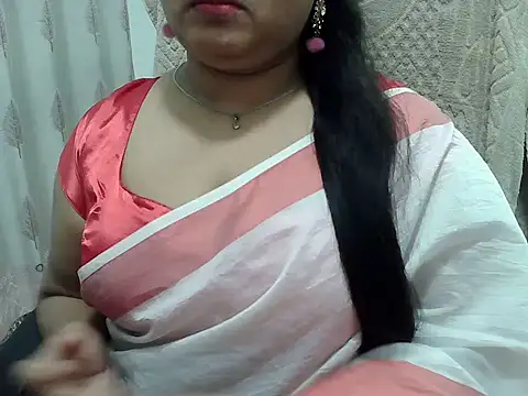 Snapshot of SexyRani2000 chatting on May 17, 5:20 pm SexyRani2000 online show from May 17, 5:20 pm
