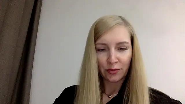 Snapshot of Neralith chatting on June 21, 7:27 pm Neralith online show from June 21, 7:27 pm