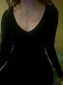 KittieCreme online show from November 4, 1:21 pm