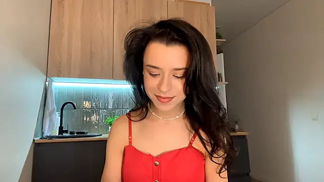 Snapshot of CeredAlum chatting on October 31, 8:15 am CeredAlum online show from October 31, 8:15 am