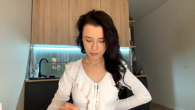 Snapshot of CeredAlum chatting on November 5, 11:10 am CeredAlum online show from November 5, 11:10 am