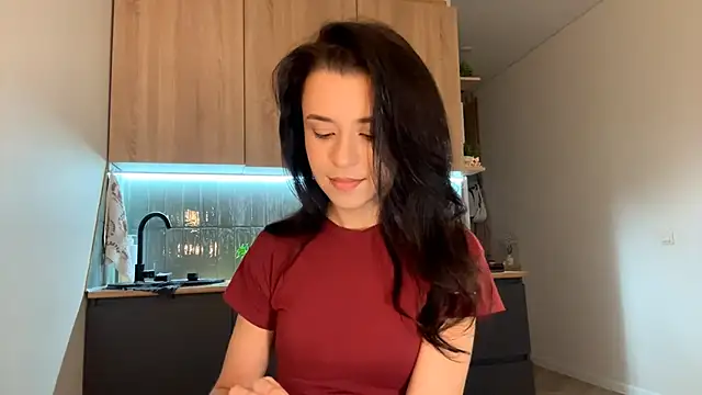 Snapshot of CeredAlum chatting on November 13, 7:18 am CeredAlum online show from November 13, 7:18 am