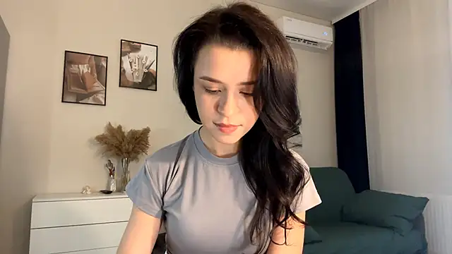 Snapshot of CeredAlum chatting on November 15, 7:05 am CeredAlum online show from November 15, 7:05 am