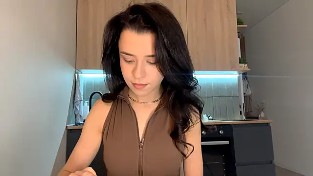 Snapshot of CeredAlum chatting on November 20, 10:48 am CeredAlum online show from November 20, 10:48 am