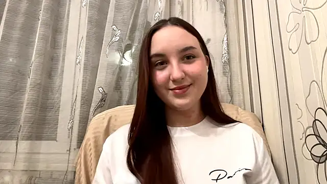 Snapshot of DaisyMolly chatting on October 26, 5:41 pm DaisyMolly online show from October 26, 5:41 pm