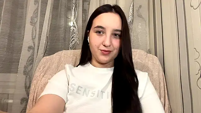 Snapshot of DaisyMolly chatting on November 20, 9:58 pm DaisyMolly online show from November 20, 9:58 pm