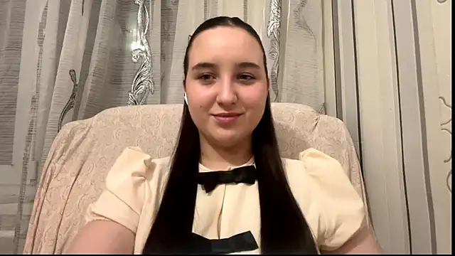 Snapshot of DaisyMolly chatting on November 28, 10:12 pm DaisyMolly online show from November 28, 10:12 pm