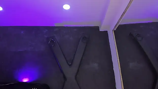 Snapshot of SweetDevil777_ chatting on January 15, 10:35 pm SweetDevil777 online show from January 15, 10:35 pm