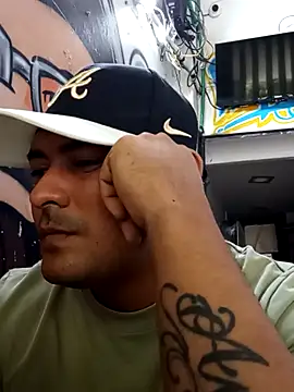 sexyandres 23 online show from April 17, 1:58 pm