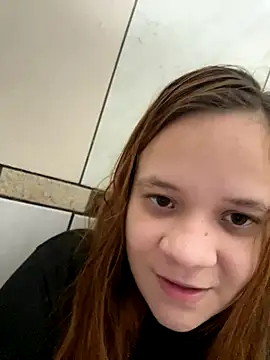 Snapshot of ruivinhadancer chatting on December 20, 3:13 am ruivinhadancer online show from December 20, 3:13 am