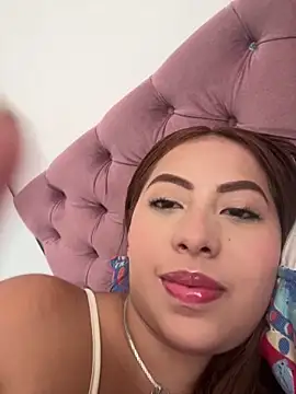 Emily Joee online show from October 25, 3:51 pm