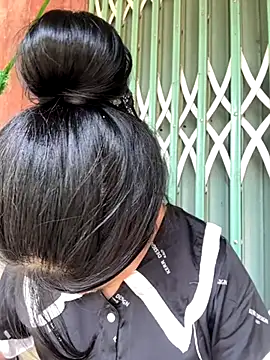 Snapshot of Linh-xxx chatting on October 15, 5:07 am Linh-xxx online show from October 15, 5:07 am