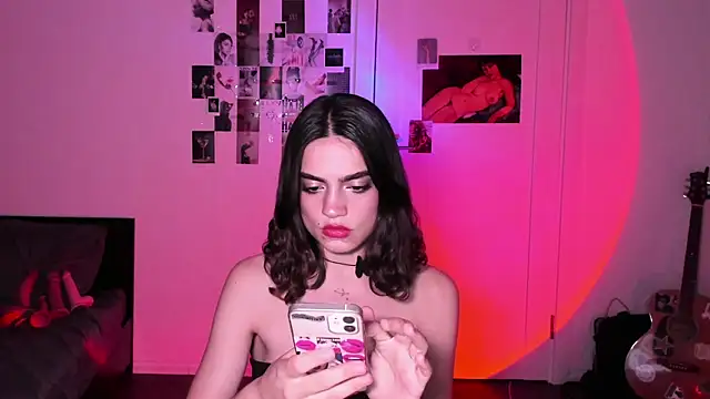 Snapshot of nightfloatt chatting on October 15, 3:23 pm nightfloatt online show from October 15, 3:23 pm