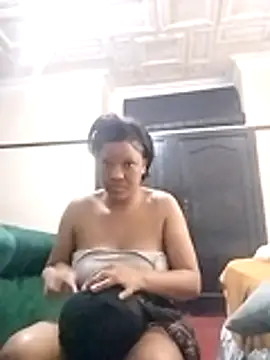 CaramelBoootie online show from April 1, 7:33 pm