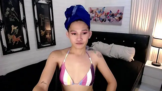 Snapshot of TSJaninexx chatting on October 20, 5:52 am TSJaninexx online show from October 20, 5:52 am