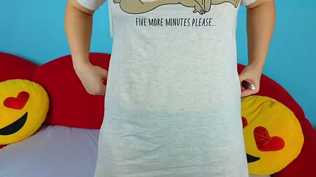 Soft Lilly online show from November 12, 6:03 am