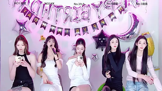 DX-002 online show from December 5, 8:01 am