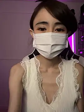 Snapshot of ericiii chatting on February 25, 3:38 am ericiii online show from February 25, 3:38 am