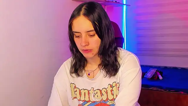 Snapshot of Emily_Lindey chatting on October 30, 3:19 am Emily Lindey online show from October 30, 3:19 am