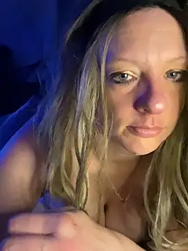 queenkelly1234 online show from March 25, 3:45 am