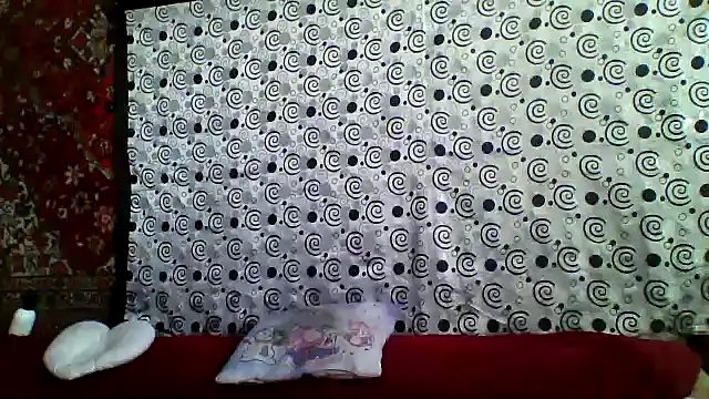 Snapshot of Lia_Ray chatting on October 24, 12:45 pm Lia Ray online show from October 24, 12:45 pm