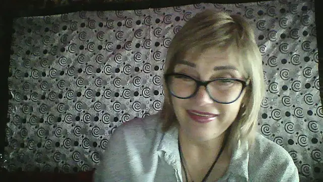 Snapshot of Lia_Ray chatting on November 8, 10:19 pm Lia Ray online show from November 8, 10:19 pm