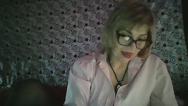 Snapshot of Lia_Ray chatting on November 13, 7:57 pm Lia Ray online show from November 13, 7:57 pm