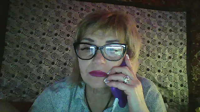 Snapshot of Lia_Ray chatting on November 22, 8:41 pm Lia Ray online show from November 22, 8:41 pm