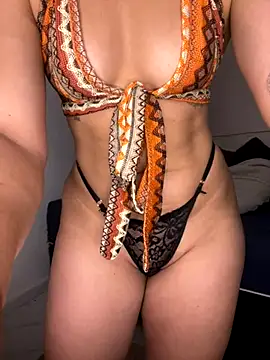 Snapshot of Bellafit02 chatting on October 20, 4:07 pm Bellafit02 online show from October 20, 4:07 pm