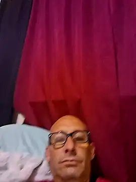 Snapshot of whateveruwanthowever chatting on November 6, 9:59 pm whateveruwanthowever online show from November 6, 9:59 pm