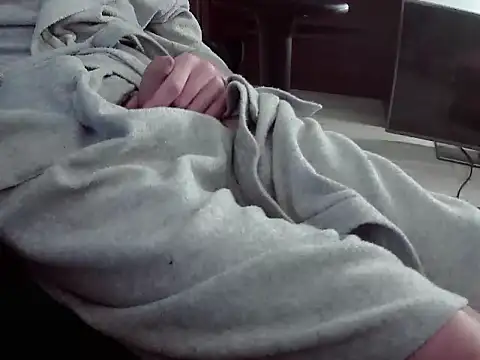 Snapshot of Batboy94 chatting on November 24, 10:20 pm Batboy94 online show from November 24, 10:20 pm