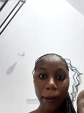 NyahHeat online show from January 13, 8:25 pm